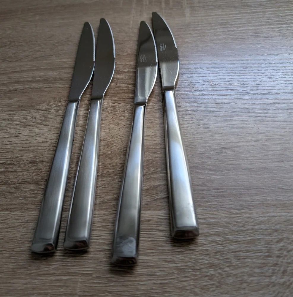 Mikasa Satin Dream 4Pcs Butter Knives  Stainless Flatware Replacemnt Vietnam B